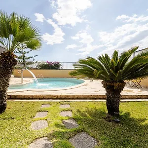 Villa Holidays Alba, Catane